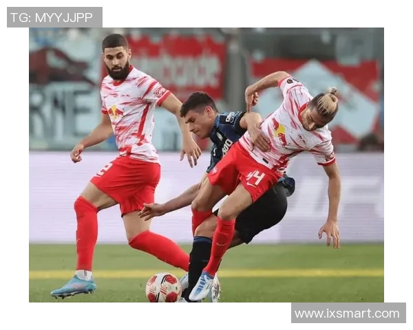 意甲激战：莱比锡与里昂战平争议判罚引发全场热议