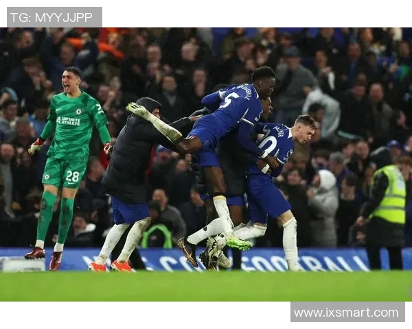 英超激情四溢里昂大胜尤文图斯帽子戏法点燃全场热情