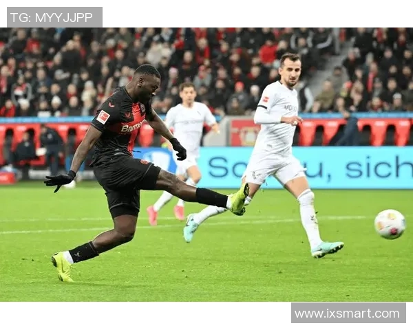 德甲激战热刺与莱比锡平局红牌事件引发全场热议与战术分析