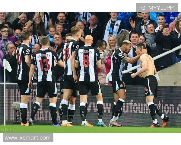 英超激战：本菲卡与曼城战成平局红牌事件引发全场热议